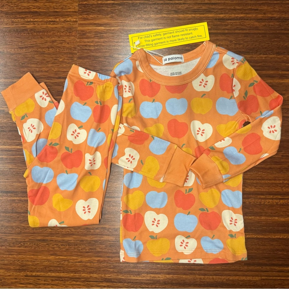 La Paloma 100% Peruvian cotton long John pajamas NWT size 2 orange with apples